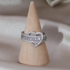 14k Lovers Loop Sparkling Heart Ring — product detail