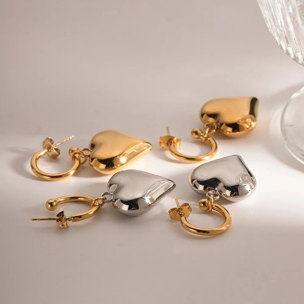 18k Dainty Heart Hoops Earrings — product detail
