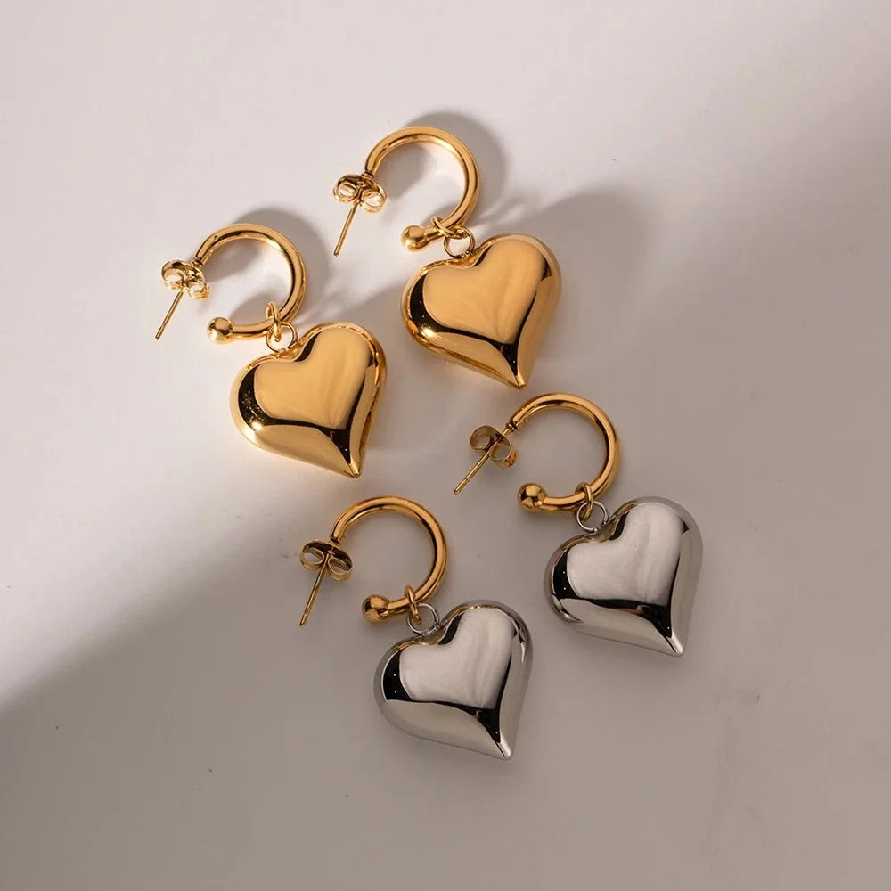 18k Dainty Heart Hoops Earrings — product detail