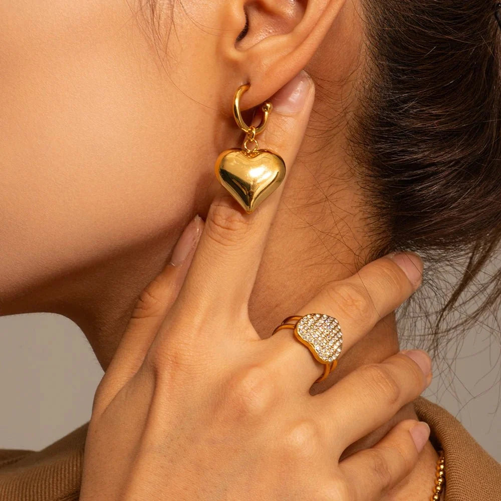 18k Dainty Heart Hoops Earrings — product detail