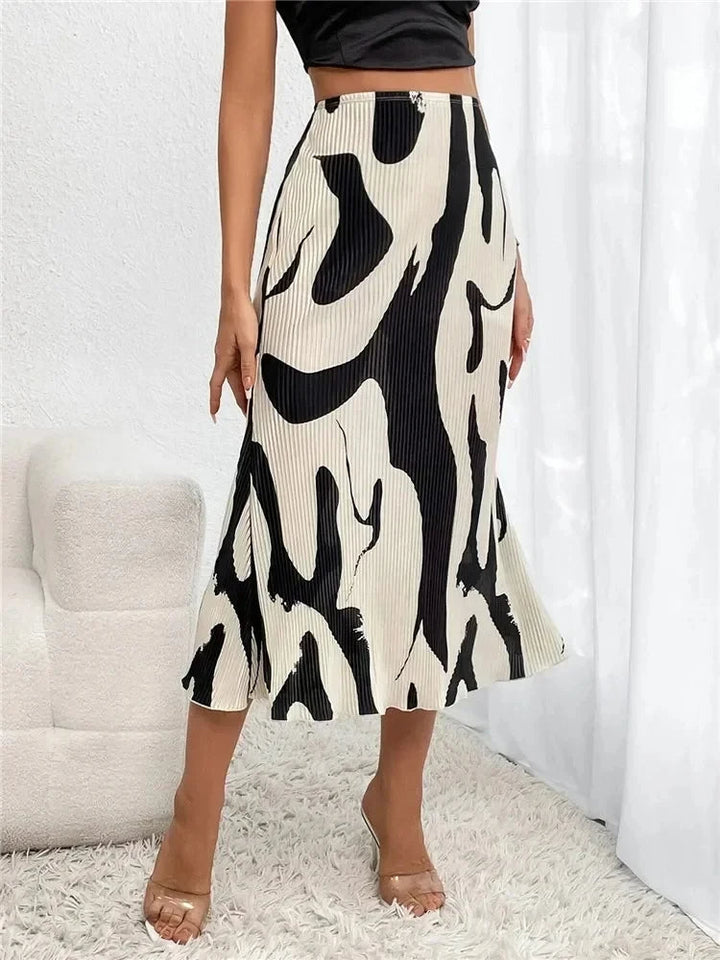 Abstract Edit Pleated Maxi Skirt