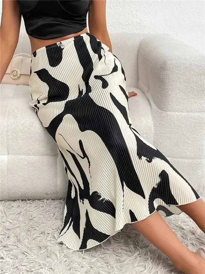 Abstract Edit Pleated Maxi Skirt