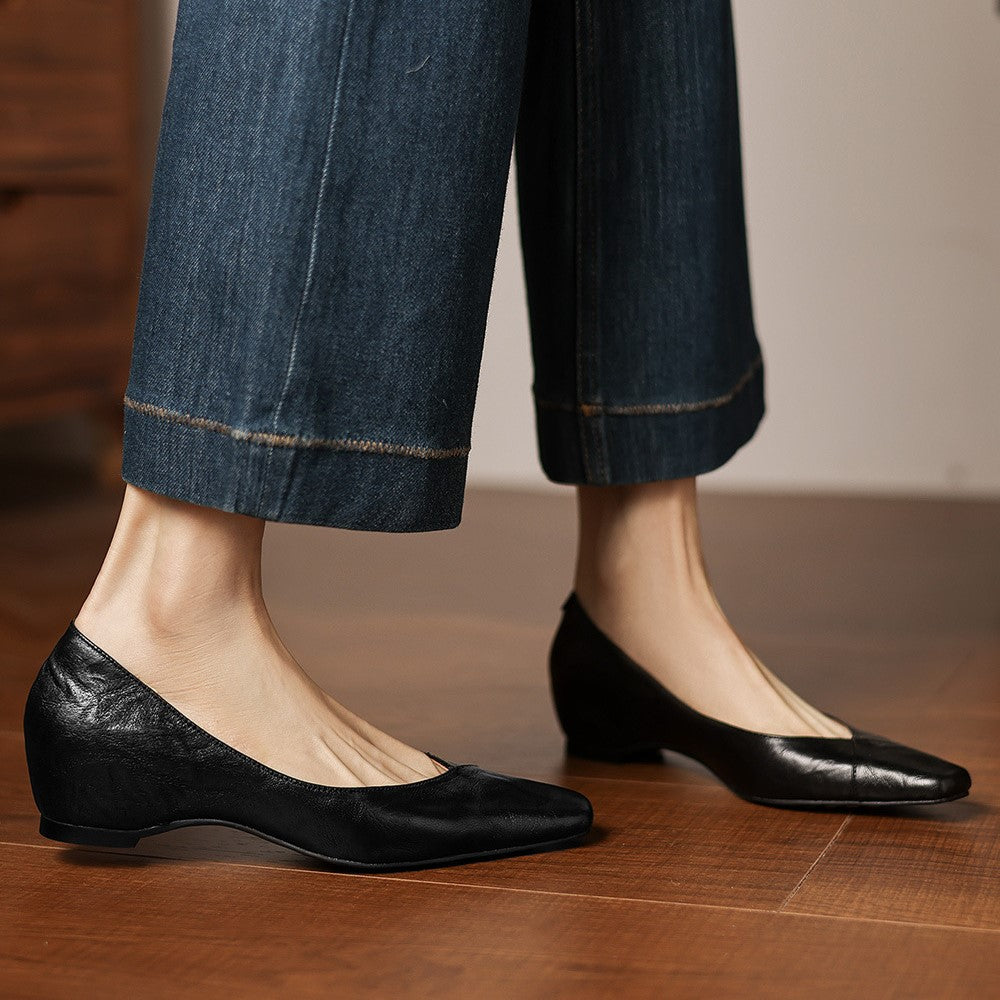 Noémie Square-Toe Leather Flat
