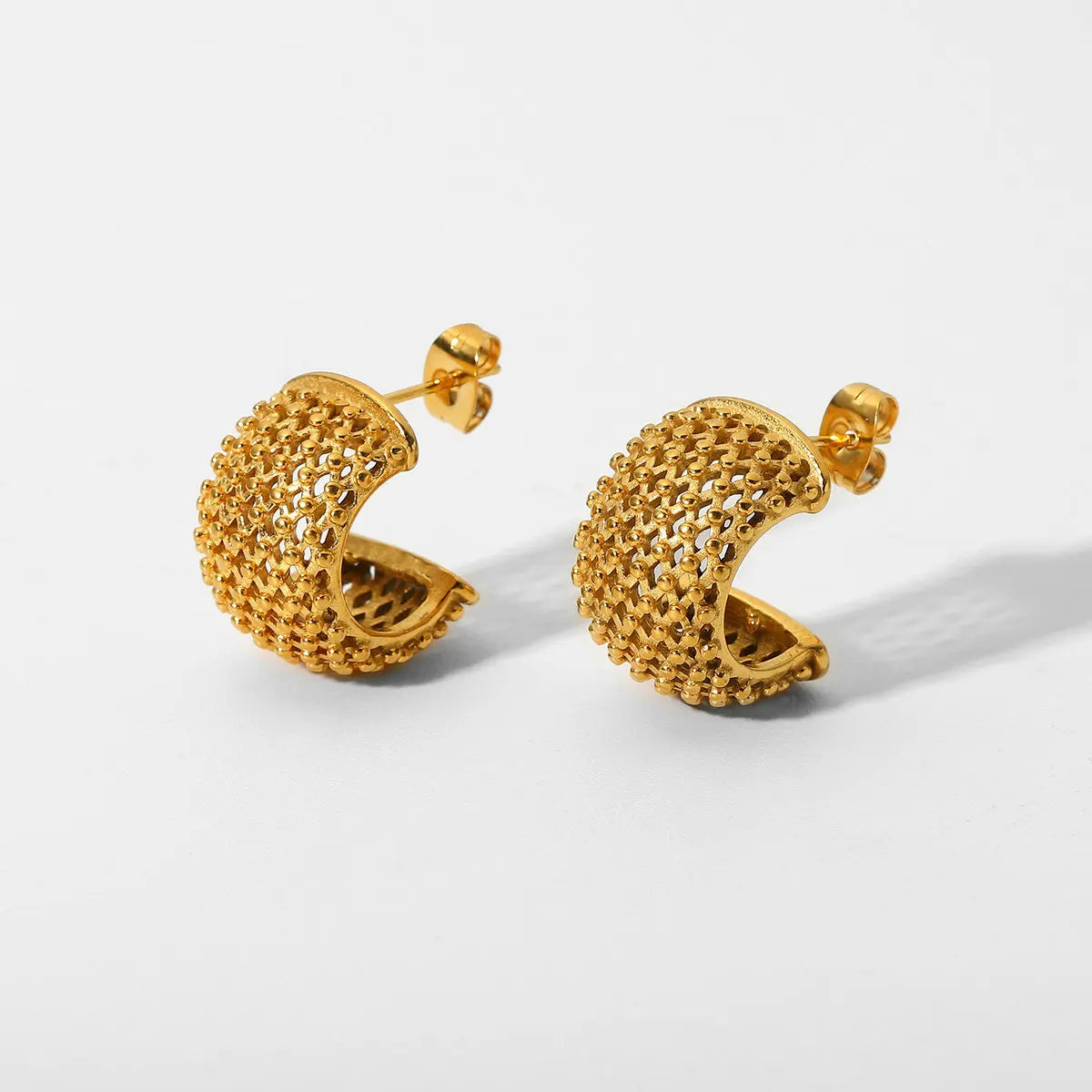 18k Mesh C Hoop Earrings — product detail
