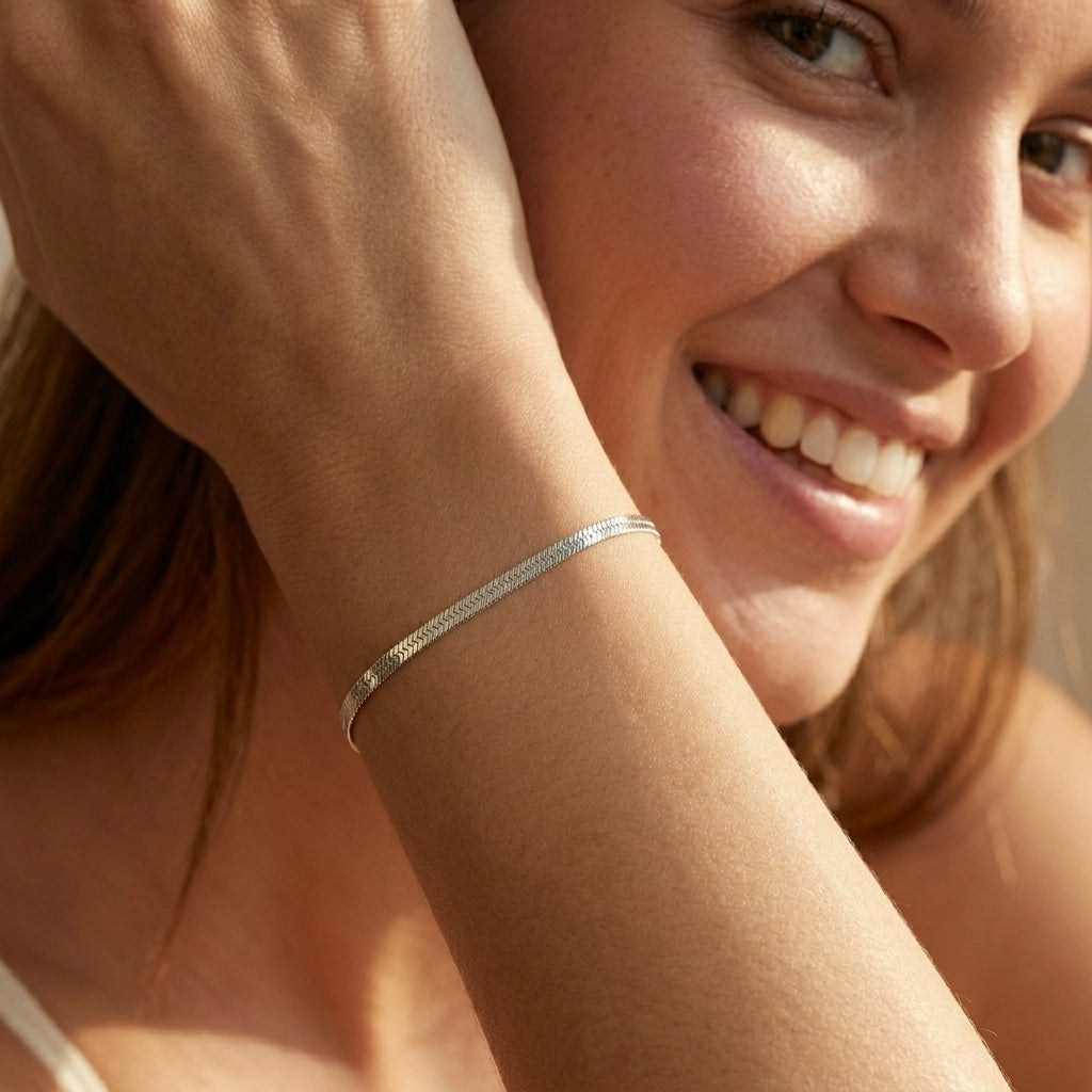 Evelise Classics Herringbone Bracelet — product detail