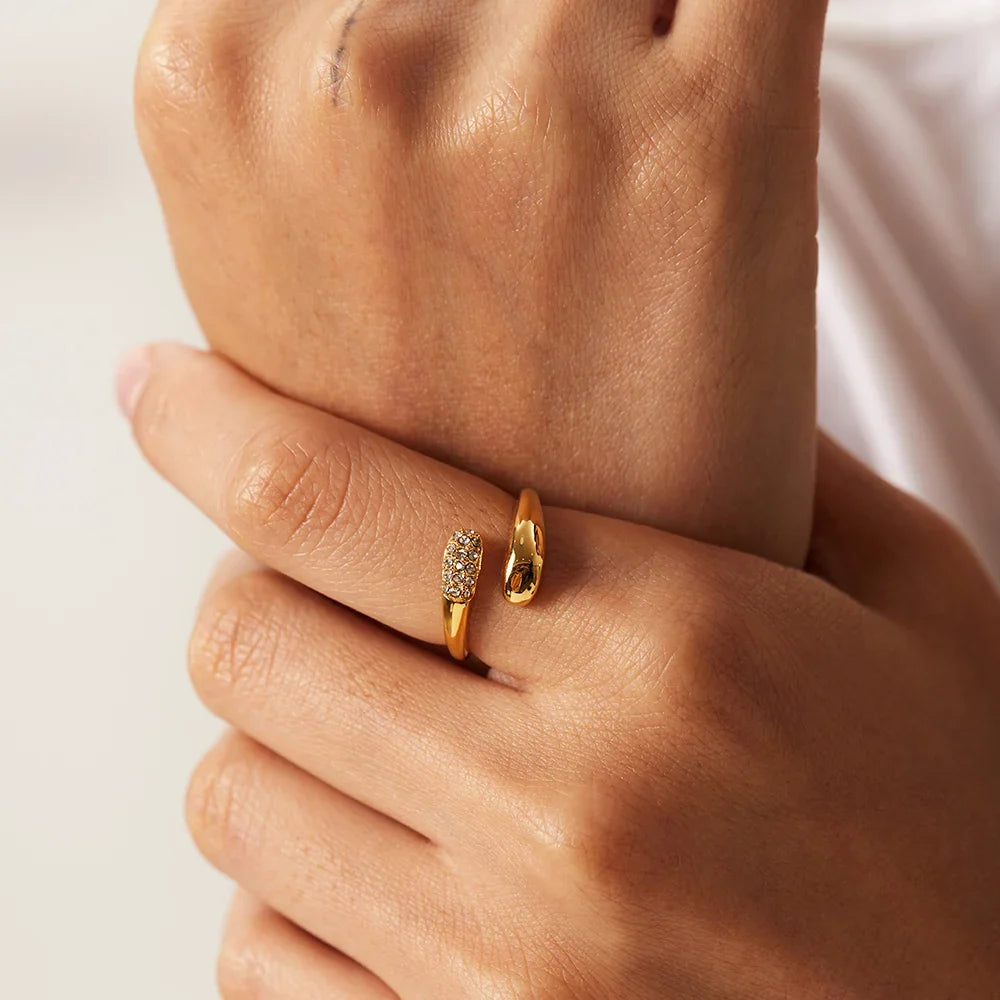 18k Dainty Sparkling Tip Wrap Around Ring — product detail