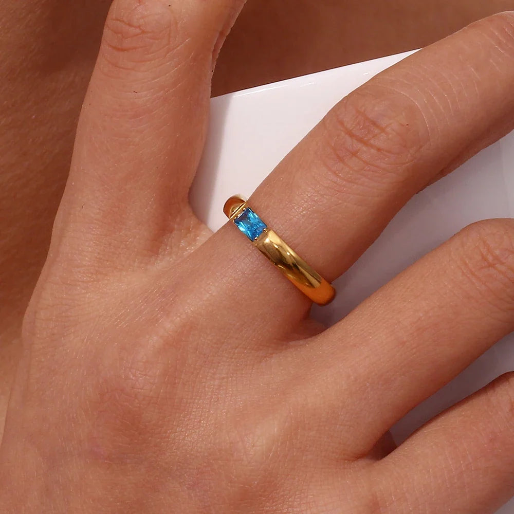 18k Baguette Cut Birthstone Ring — product detail