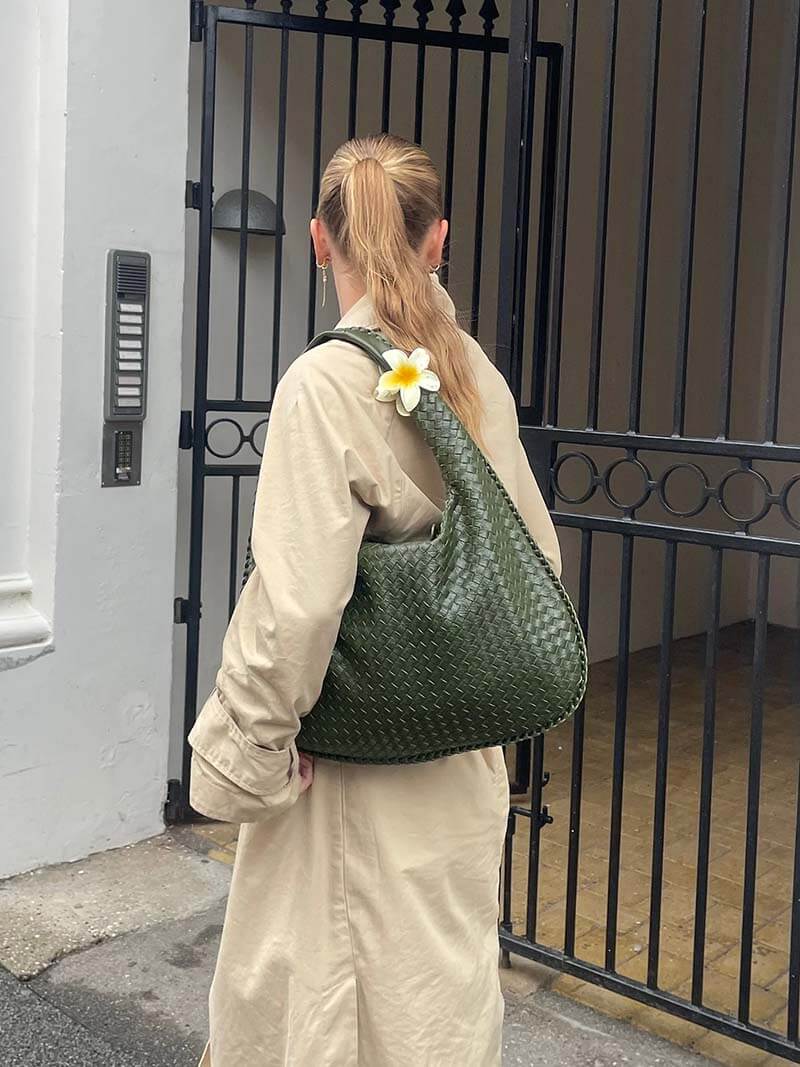 TRIANNA – WOVEN SHOULDER BAG