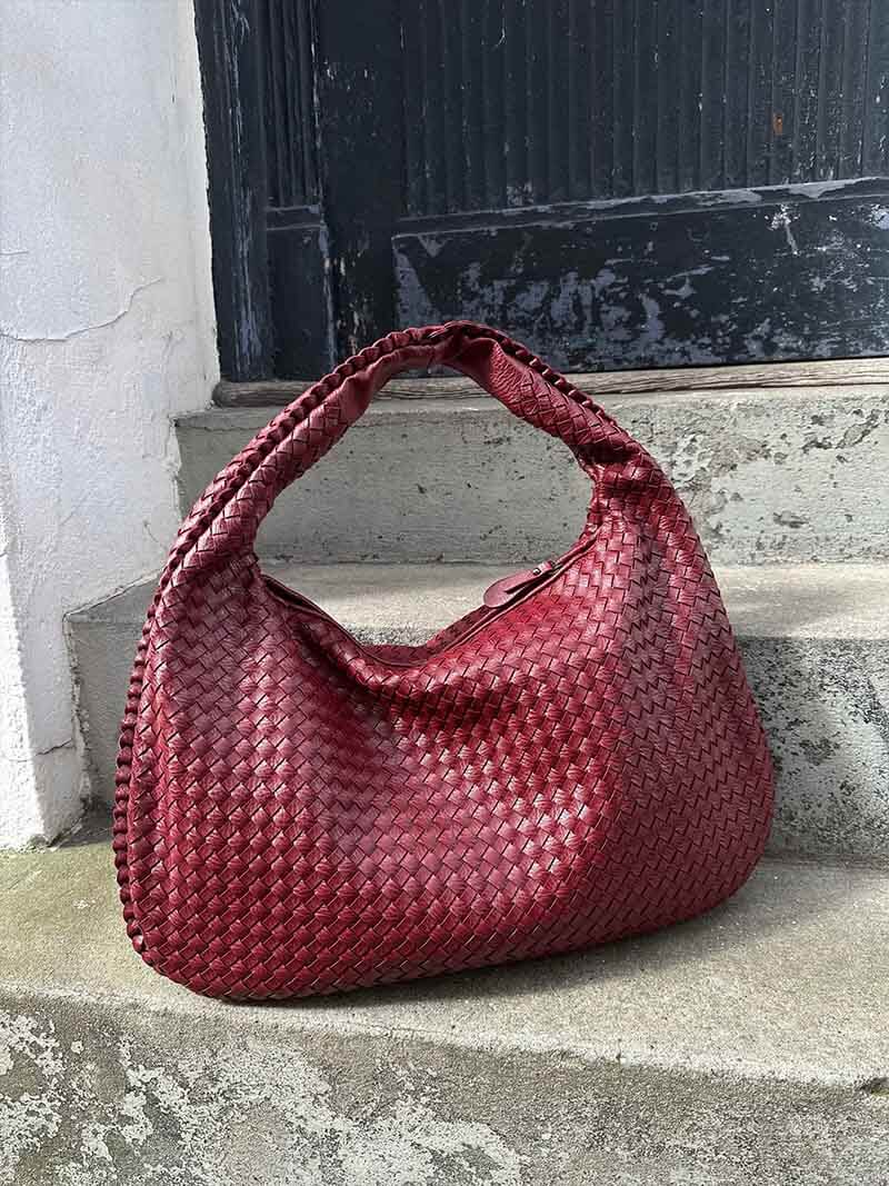 TRIANNA – WOVEN SHOULDER BAG