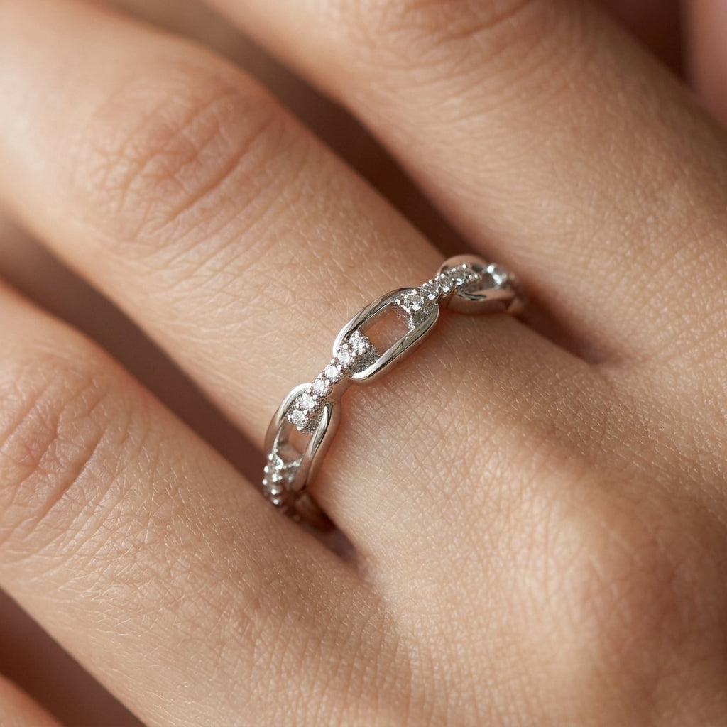 14k Sparkling Accented Chain Ring — product detail