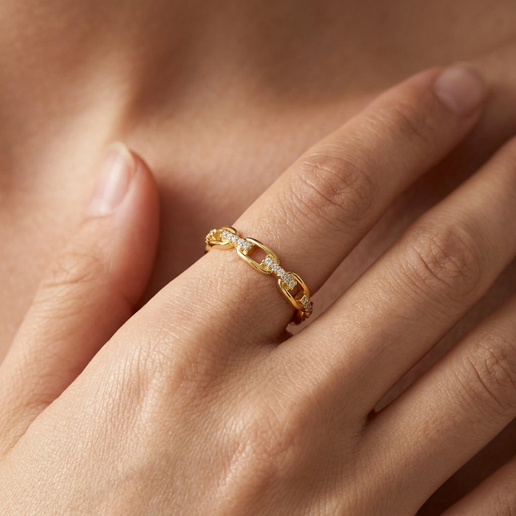 14k Sparkling Accented Chain Ring — product detail