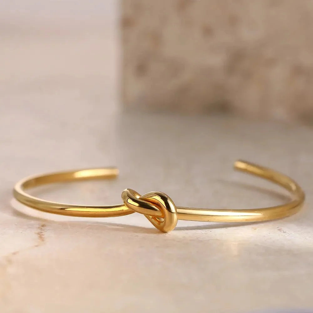 Classic Knot Bracelet — product detail