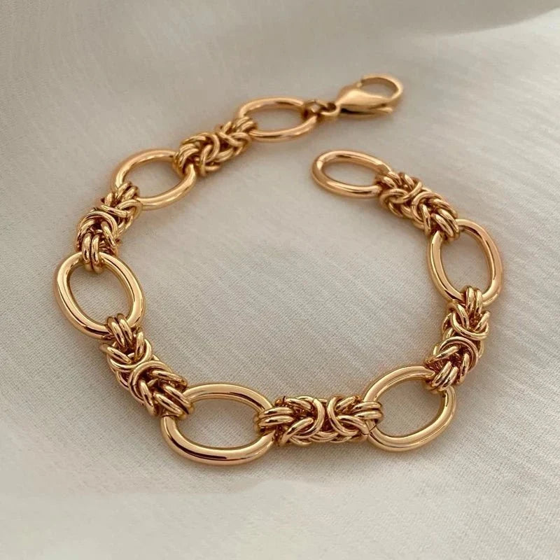 Contrasting Statement Chain Bracelet — product detail