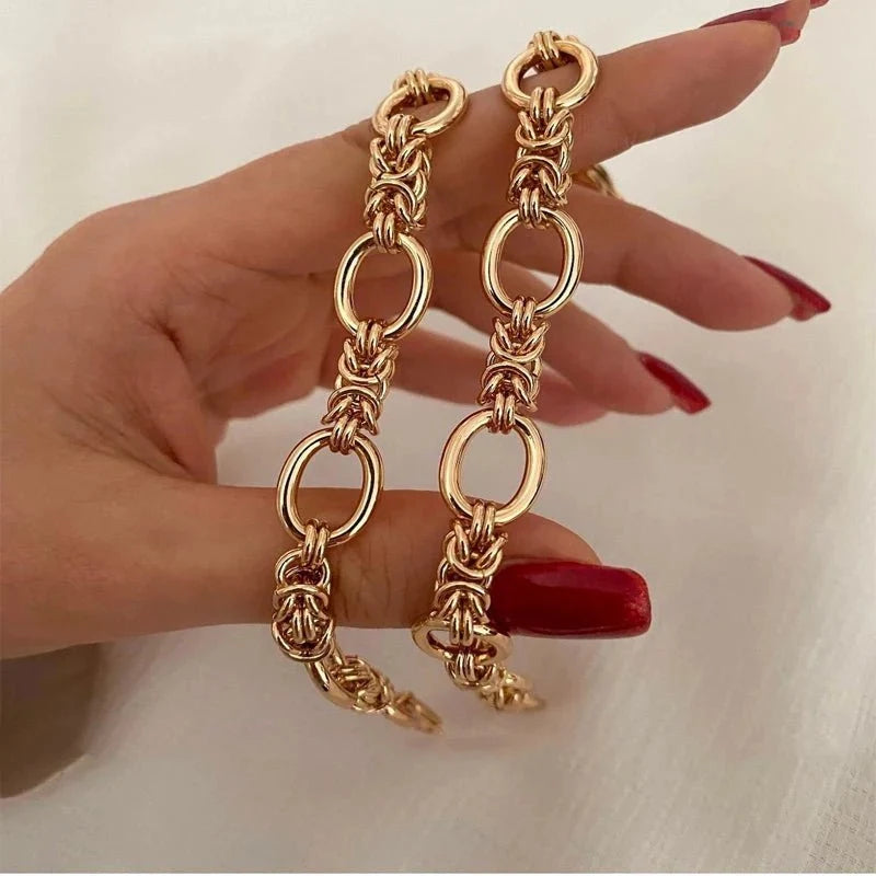 Contrasting Statement Chain Bracelet — product detail