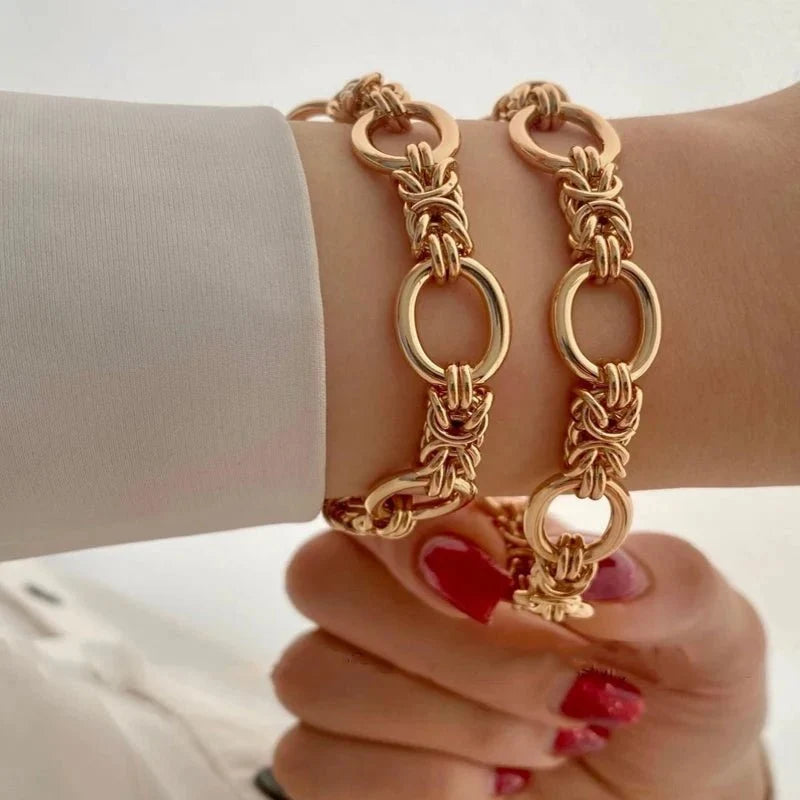 Contrasting Statement Chain Bracelet — product detail