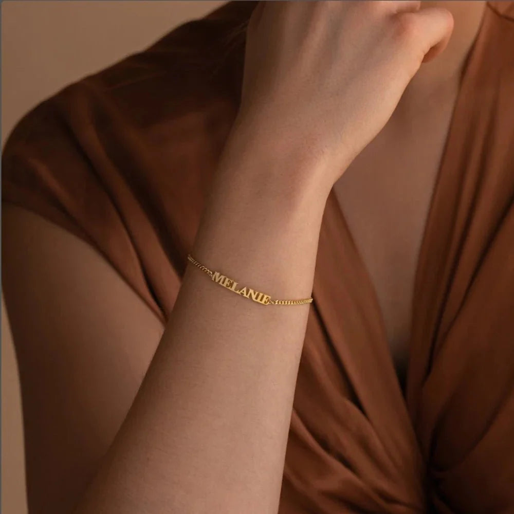 Customized Name Chain Bracelet — product detail
