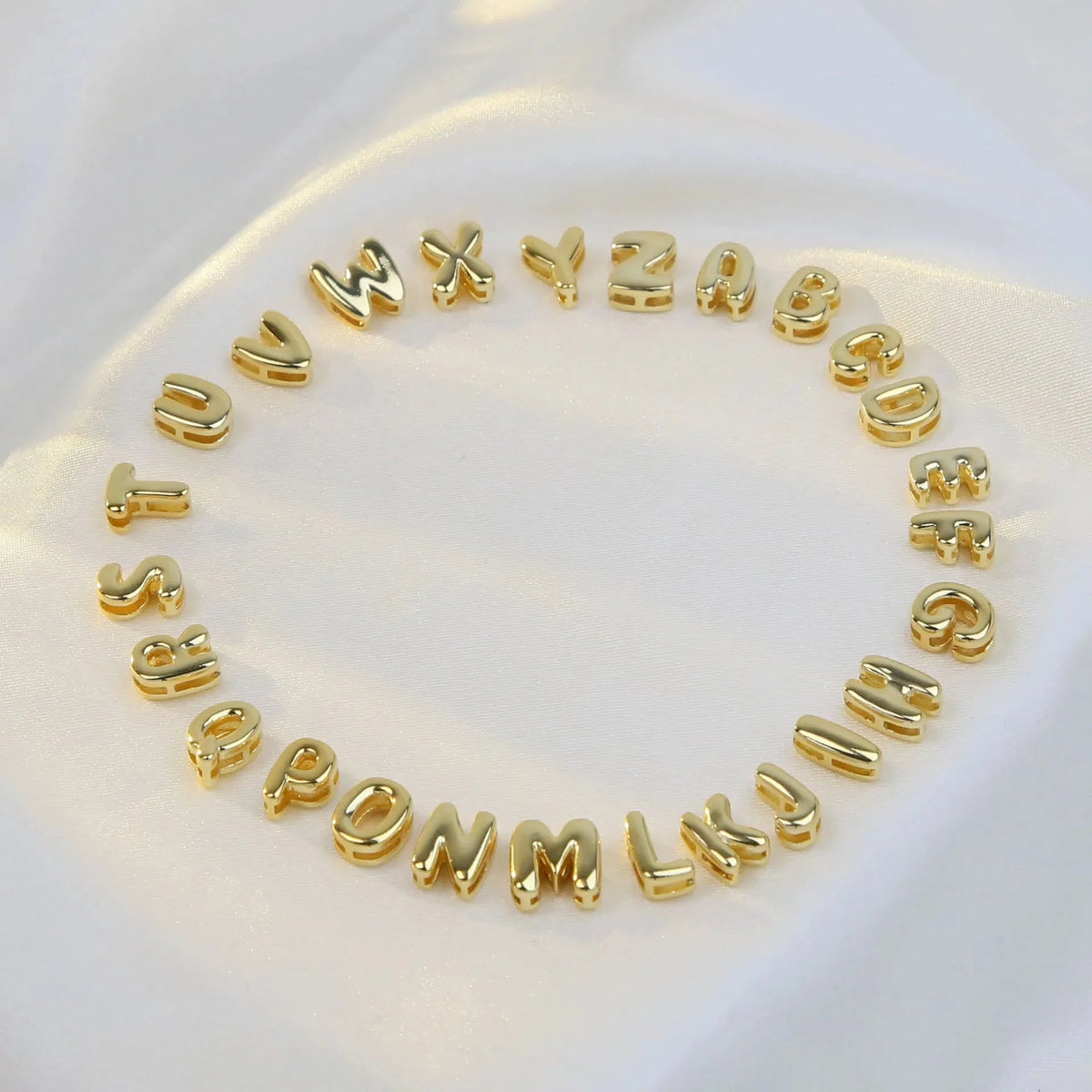 Dainty Bubble Letter Name Necklace — product detail