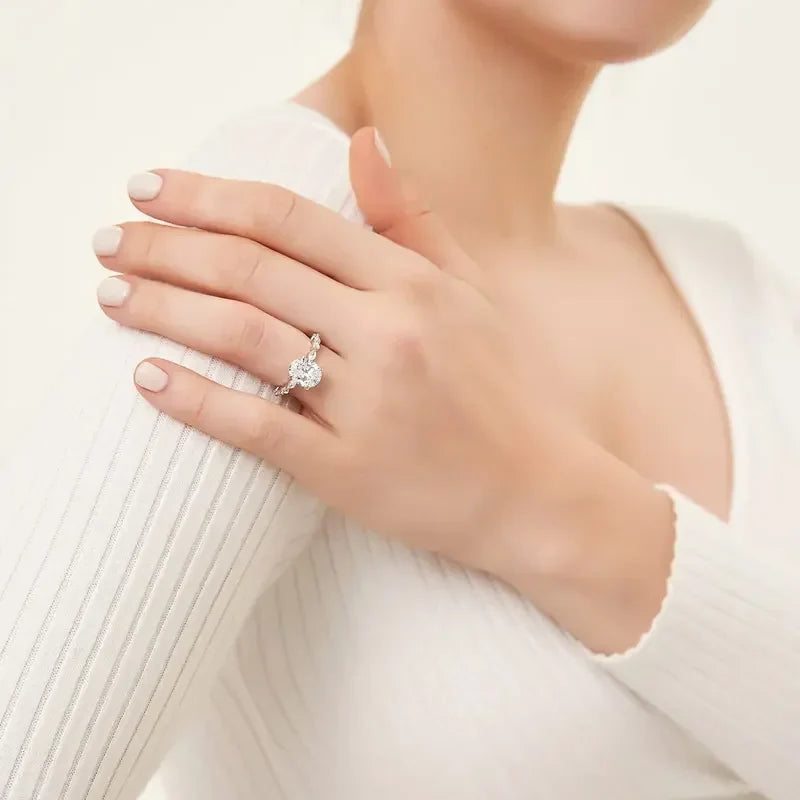 S925 3CT Elegant Oval Set Moissanite Accented Band Ring — product detail