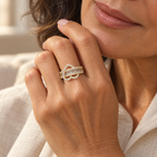 Evelise lovers loop zircon heart ring on a hand