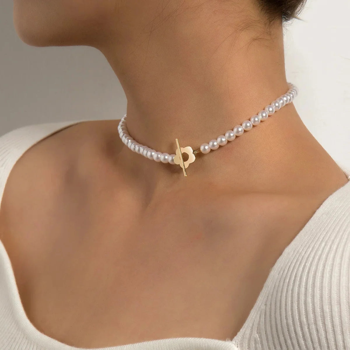 Floral Choker Flower Clasp Necklace — product detail