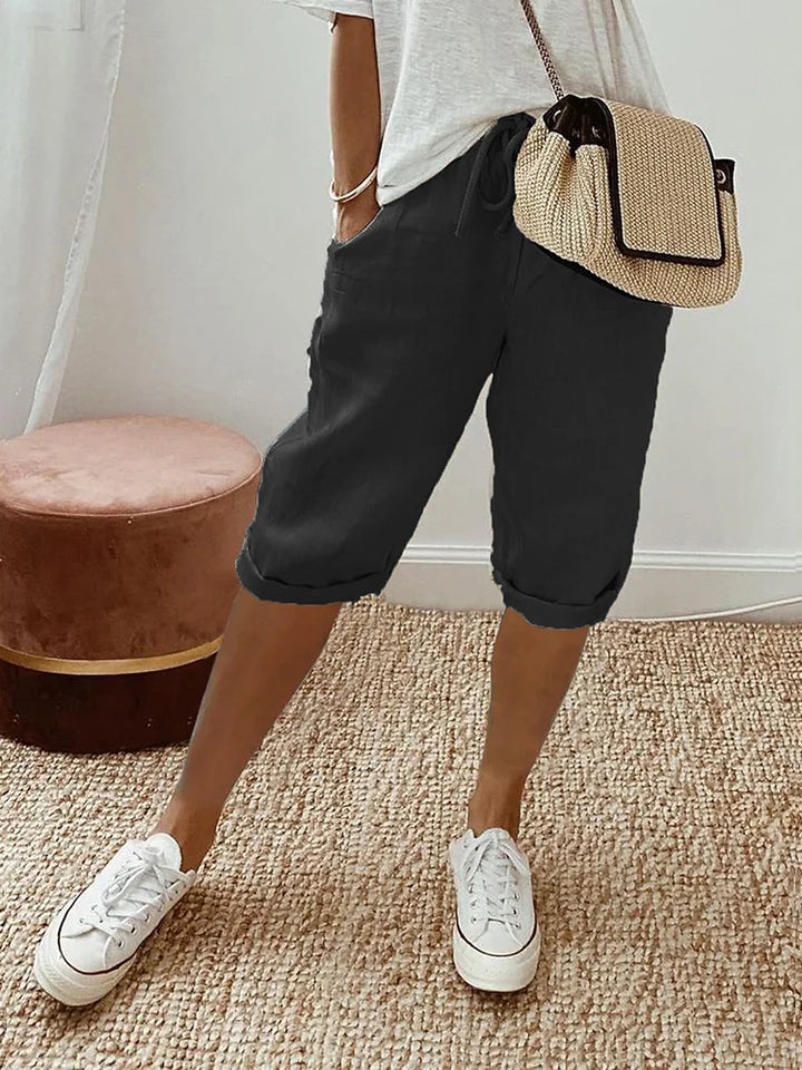 Yara – Light Short Trousers