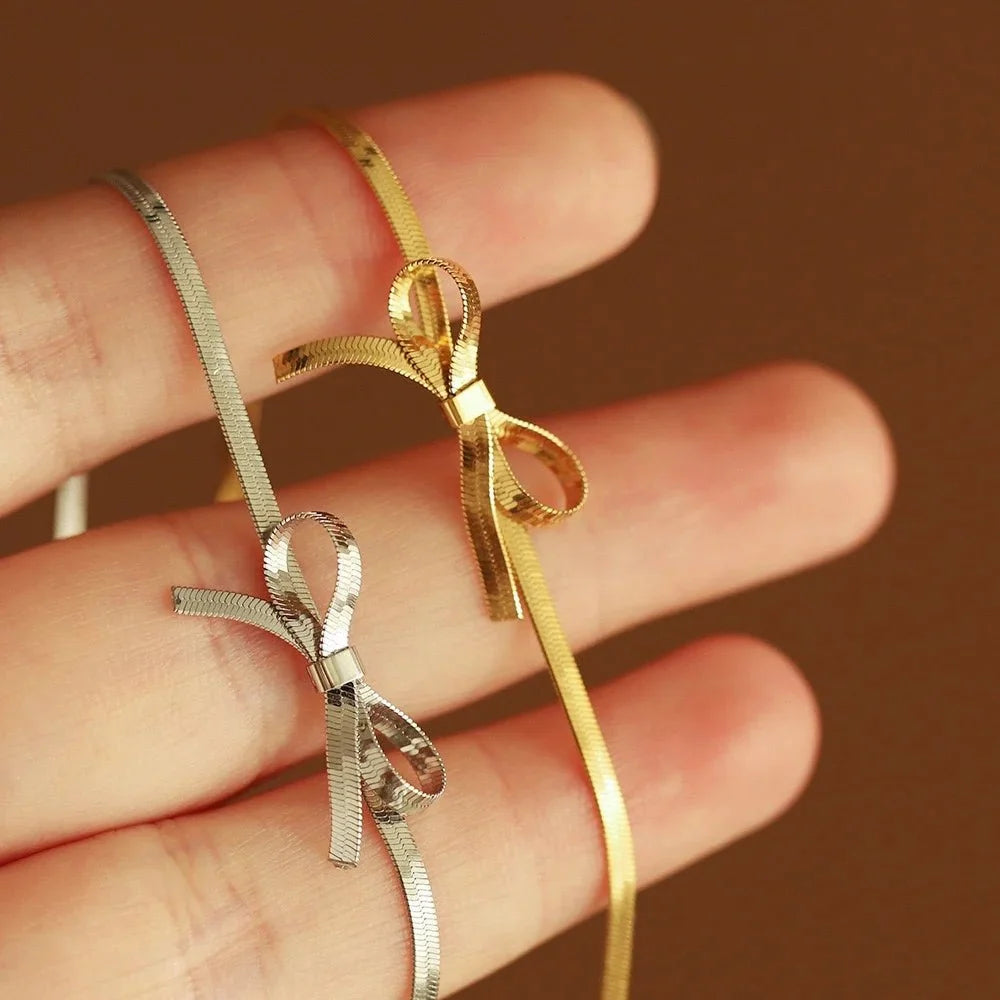 Romantic Dainty Bow Necklace — product detail